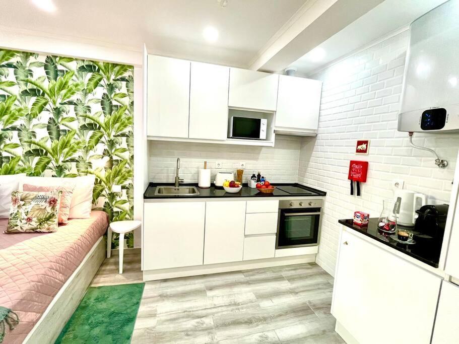 New-Romantic Studio Near The Beach! Paço de Arcos المظهر الخارجي الصورة